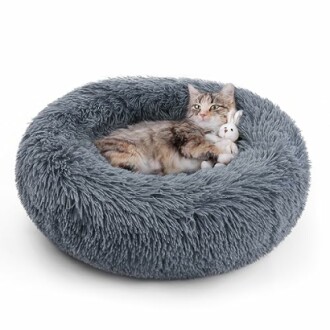 Rabbitgoo Cat Beds Review: Cozy & Fluffy Donut Cuddler for Small Cats and Kittens